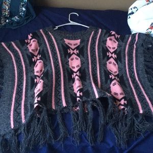 Fray & pink poncho